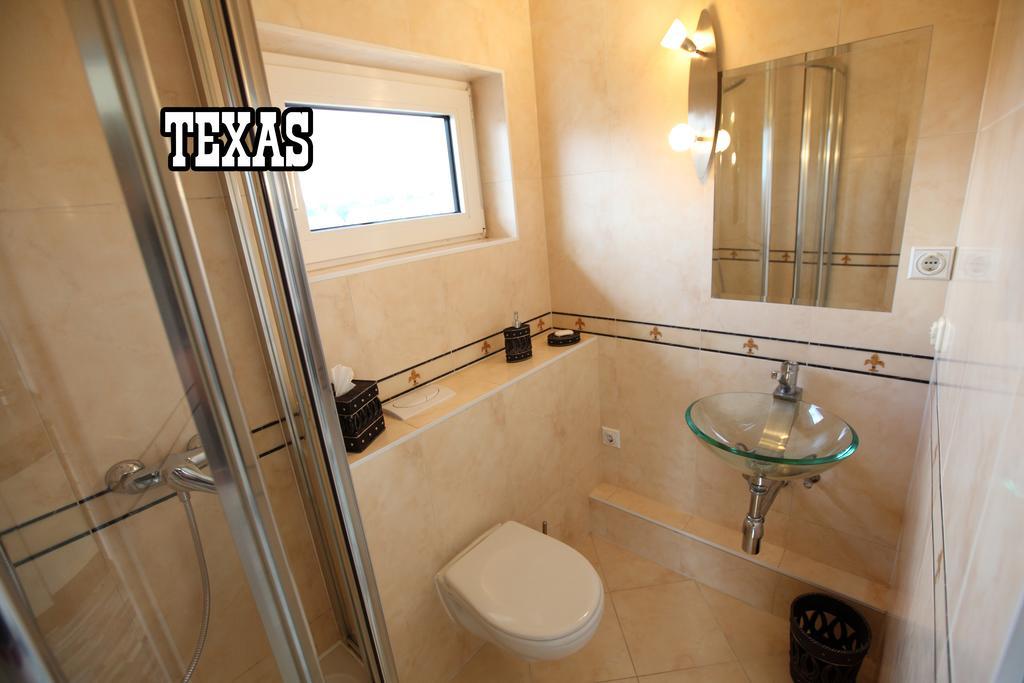 Little Hawaii & Texas Διαμέρισμα Bad Wildungen Δωμάτιο φωτογραφία
